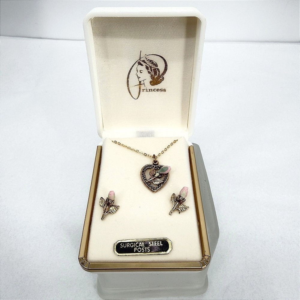 Princess Brand Jewelry Set Heart Rose Filigree Gold Tone VTG Necklace Earrings